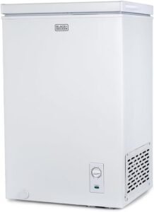 BLACK+DECKER 2.0 Cu Ft Chest Freezer—Holds 70 lbs BLACK+DECKER 2.0 Cu. Ft. Compact Chest Freezer, Deep Freezer Holds Up To 70 Lbs. of Frozen Food, Removable Storage Basket, Manual Defrost, White