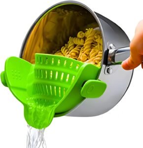 Kitchen Gizmo Snap N' Strain Clip On Strainer for Pots and Pans - Collapsible Silicone Pasta Strainer and Kitchen Gadget for Cooking - Easy to Use, Heat Resistant and Space Saving Colander - Green
